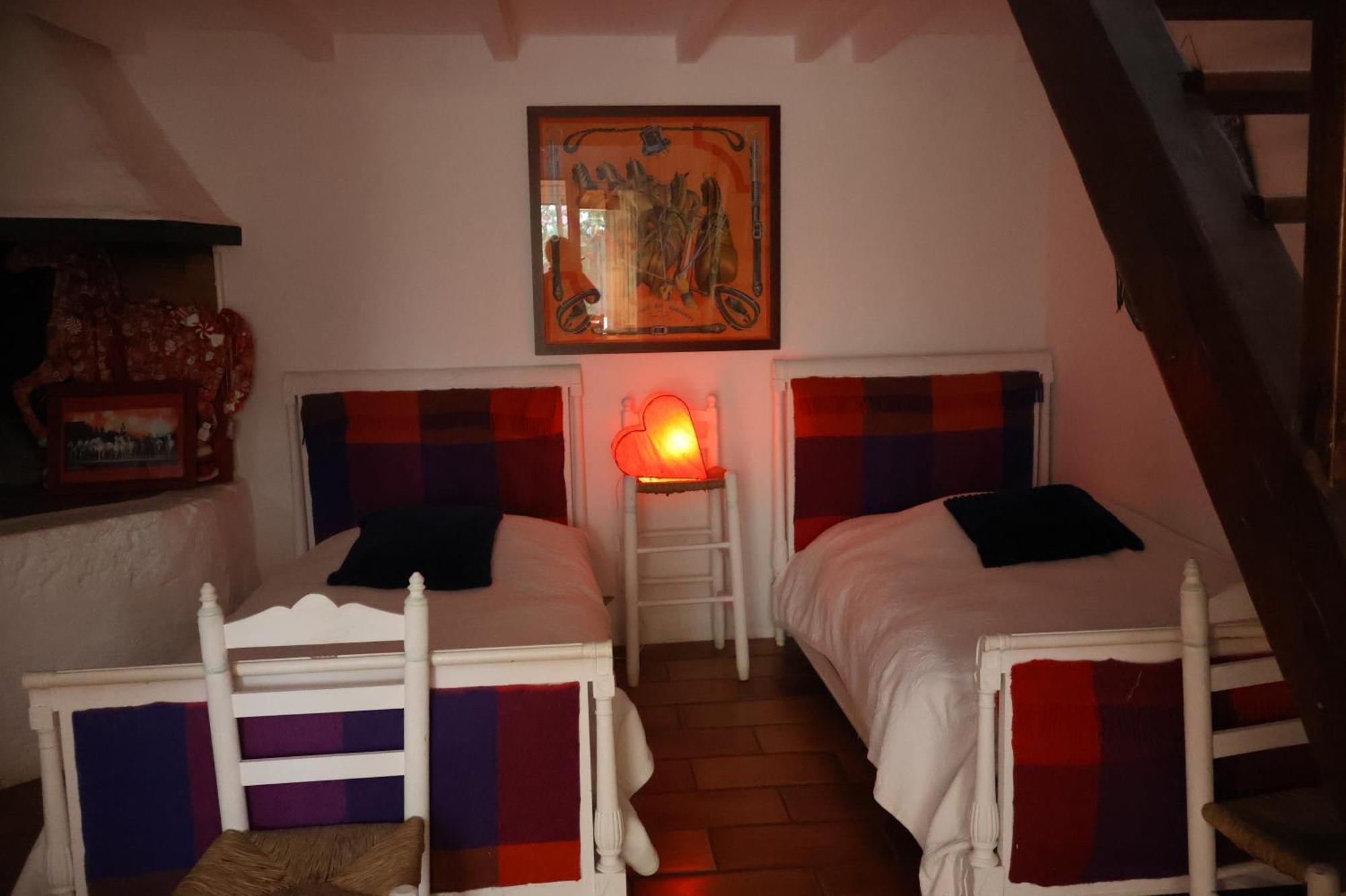 Gites Chambres D'Hotes Mazet Du Marechal Ferrant Сен Мари де ла Мер Екстериор снимка