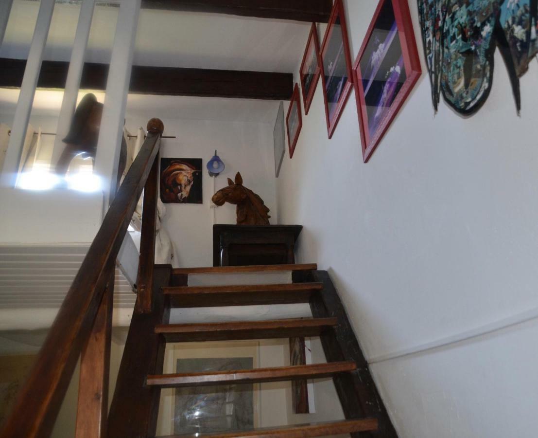 Gites Chambres D'Hotes Mazet Du Marechal Ferrant Сен Мари де ла Мер Екстериор снимка